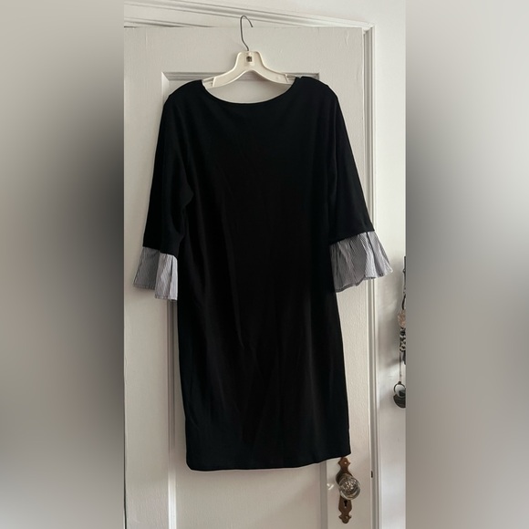 Black jersey dress w long sleeves and striped cotton blousing at wrist. - Picture 2 of 2